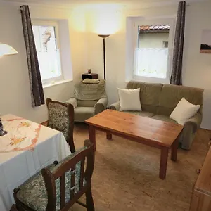 Ferien-messe-handwerkerwohnung-haustiere Willkommen Apartment